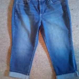 Women's jeans capri